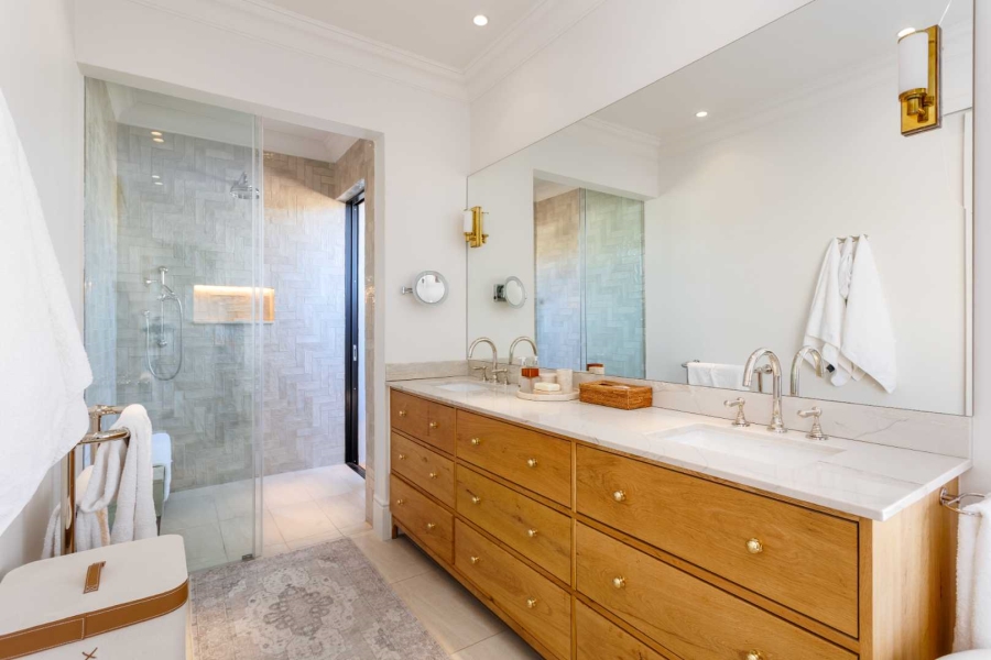 8 Bedroom Property for Sale in Val De Vie Estate Western Cape